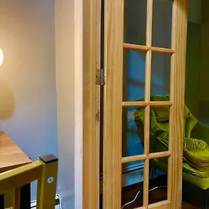 Cozy Staycation - Brooklyn Close To Train Stations , New York United States